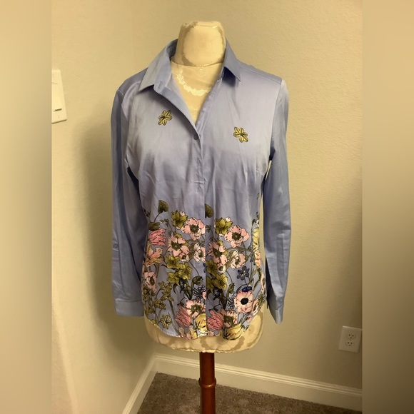 7th Avenue Design Studio Floral Blue Button down Top - Picture 1 of 4